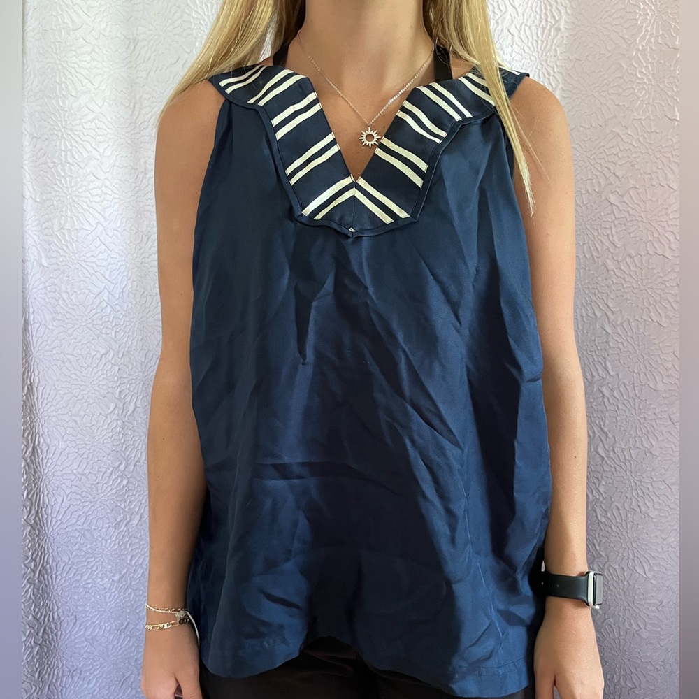 Vineyard vines top